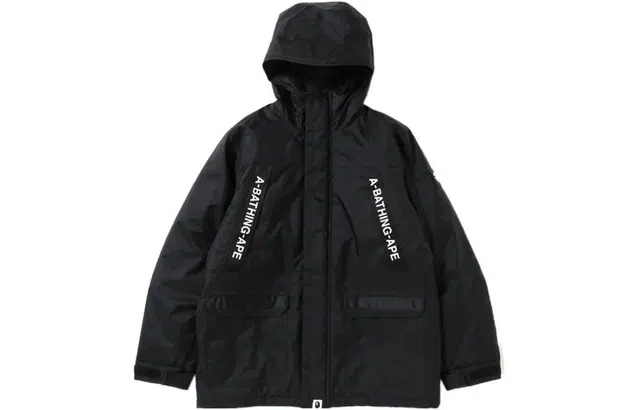 A BATHING APE Logo