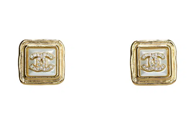 CHANEL Classic Square Logo Double C Earrings Gold