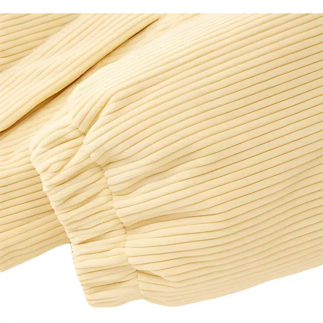 爱依服 背面字母印花立领保暖设计长袖羽绒服 女款 黄