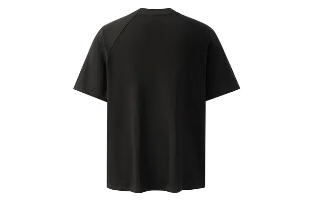 URBAN AUTHENTIC T