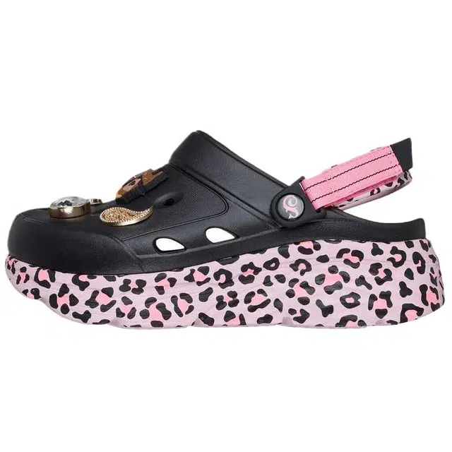 SNOOP DOGG x Skechers Max Cushioning