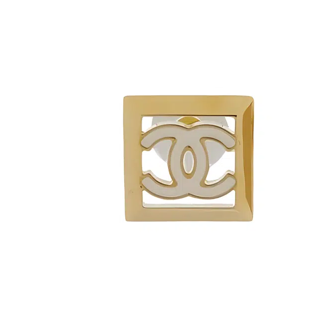 CHANEL -
