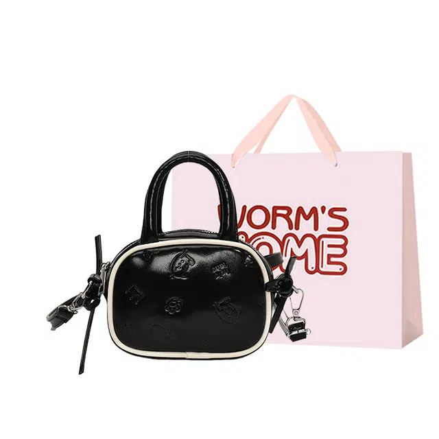 WORM'S HOME PU