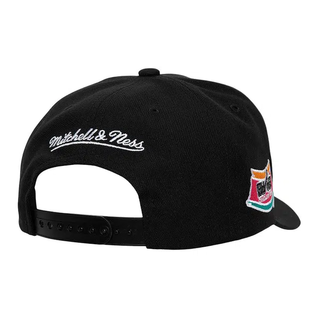 Mitchell Ness
