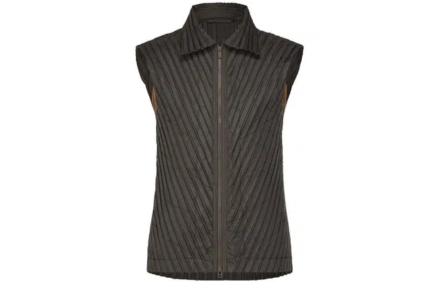 ISSEY MIYAKE Padded Pleats