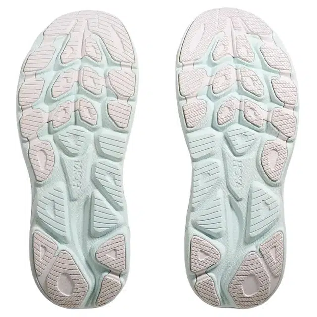 HOKA ONE ONE CLIFTON 10