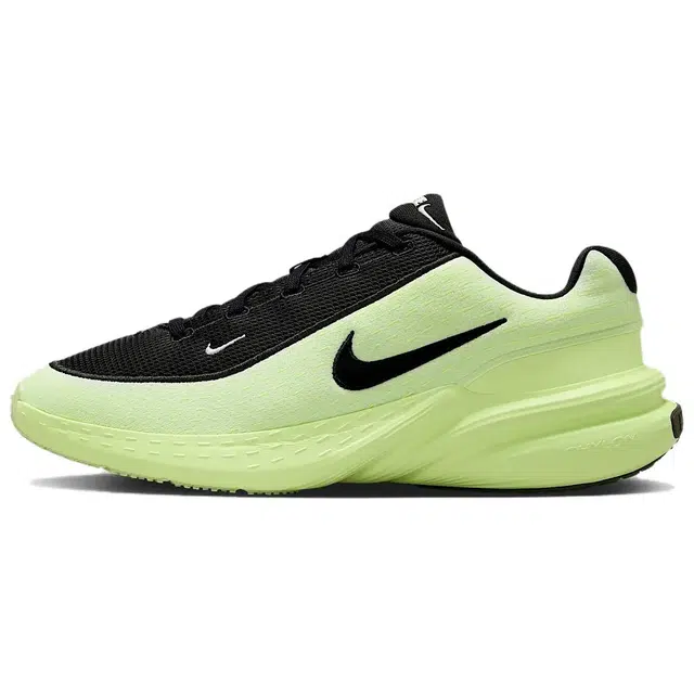 Nike Uplift SC