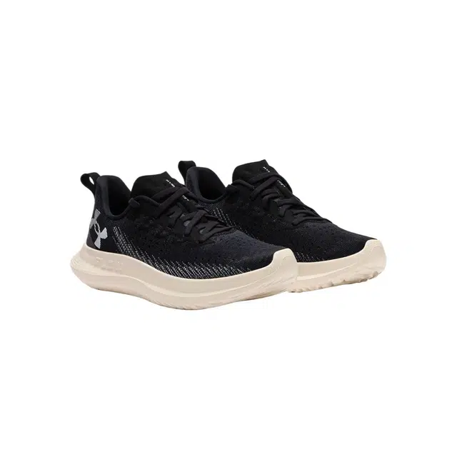 Under Armour Velociti 4