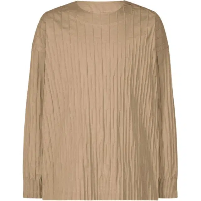 ISSEY MIYAKE T