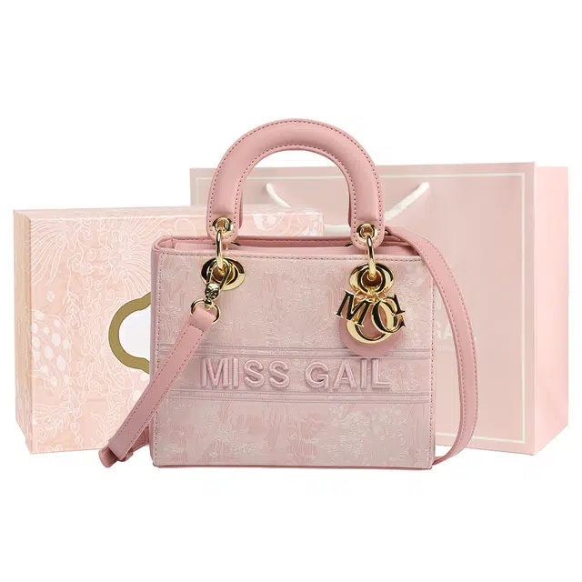 MISS GAIL logo