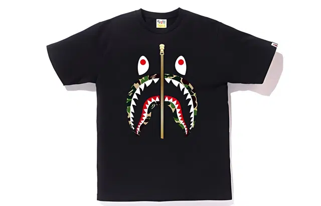 A BATHING APE Shark T-Shirt Black