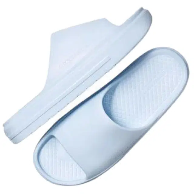 Converse Essential Slide