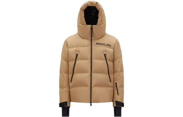 Moncler Fellberg Short Down Jacket