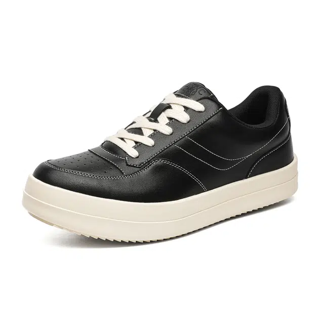 V05 Comfort Casual Sneakers Black