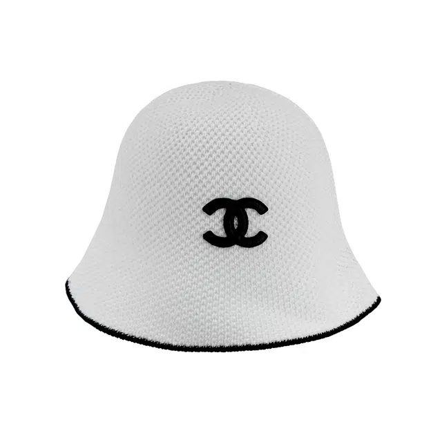 CHANEL -