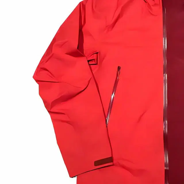 Arcteryx BETA Jacket ReCUT NO.16 Logo Bordeaux