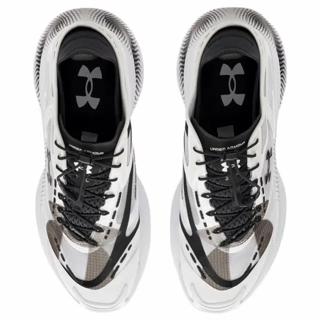 Under Armour Echo