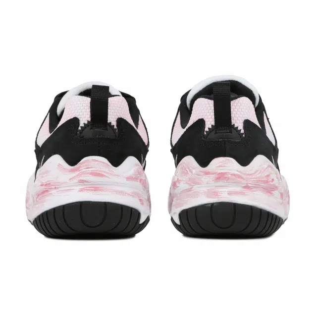 Nike Tech Hera