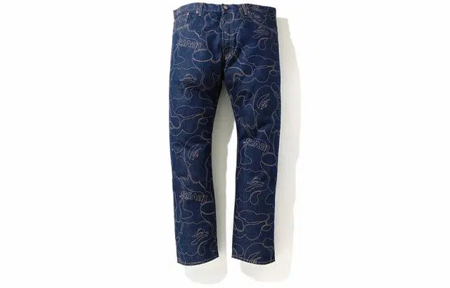 A BATHING APE x Levi's Camo 501 '93 Model