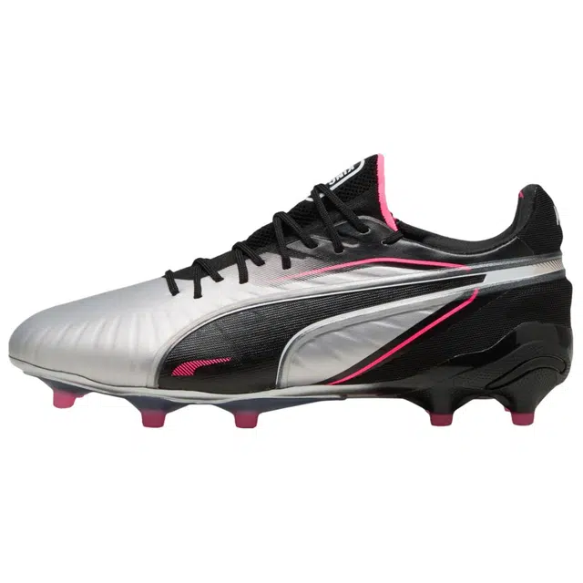 PUMA King Ultimate