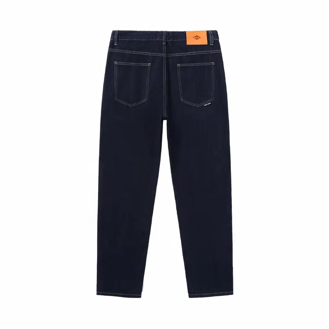 Lee Cooper