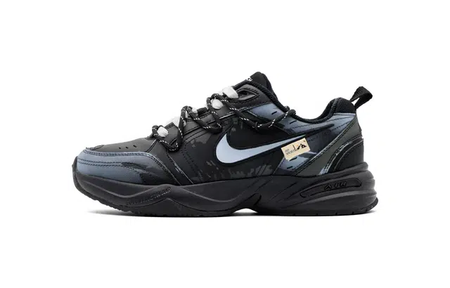 Nike Air Monarch 4