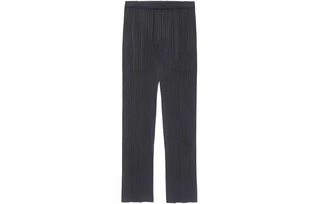 PLEATS PLEASE ISSEY MIYAKE
