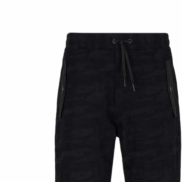 ARMANI EXCHANGE SS22