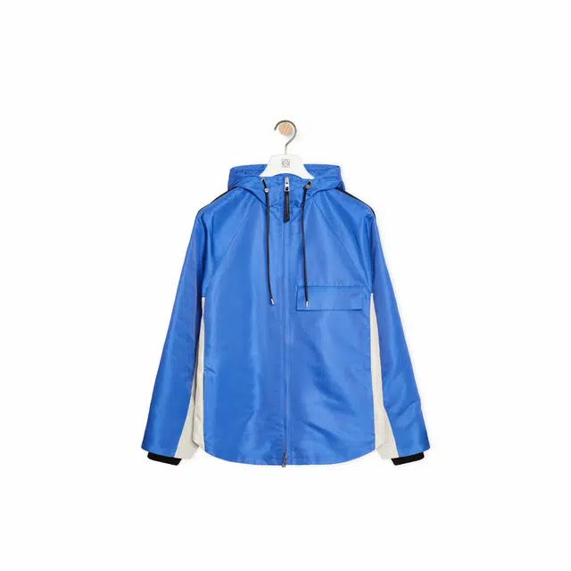 LOEWE 23