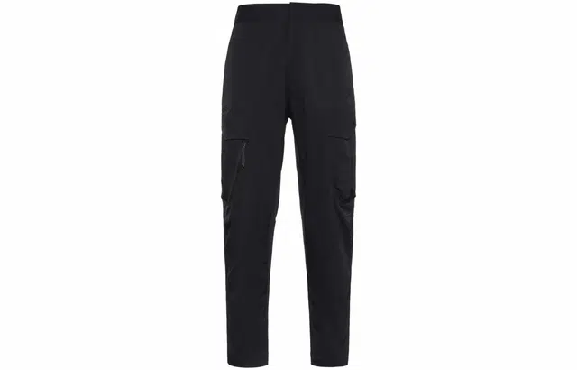 Nike Sportswear Tech Essentials