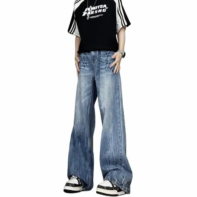 UPXIW Clean Fit Jeans