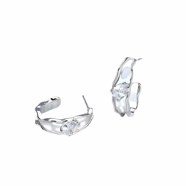 前方大荒野 液态几何镶钻熔岩不规则肌理水滴简约时尚小众设计闪亮璀璨精致时髦轻奢高级感日常百搭个性独特 锆石 耳环 女款