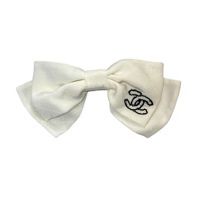 CHANEL -