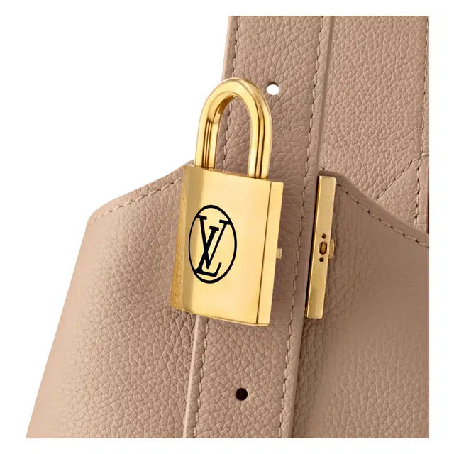 LOUIS VUITTON Low Key Hobo
