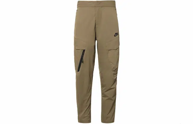 Nike Sportswear Tech Essentials