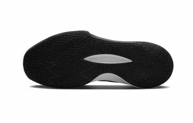 Nike Precision 6