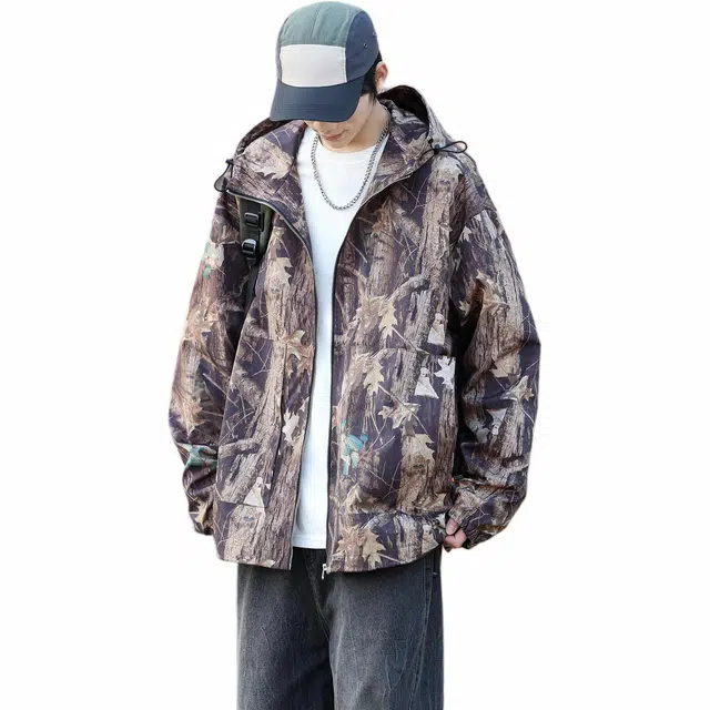 雅鹿 户外远行满印迷彩树叶设计休闲宽松舒适连帽长袖夹克外套 男女同款 枫叶黑