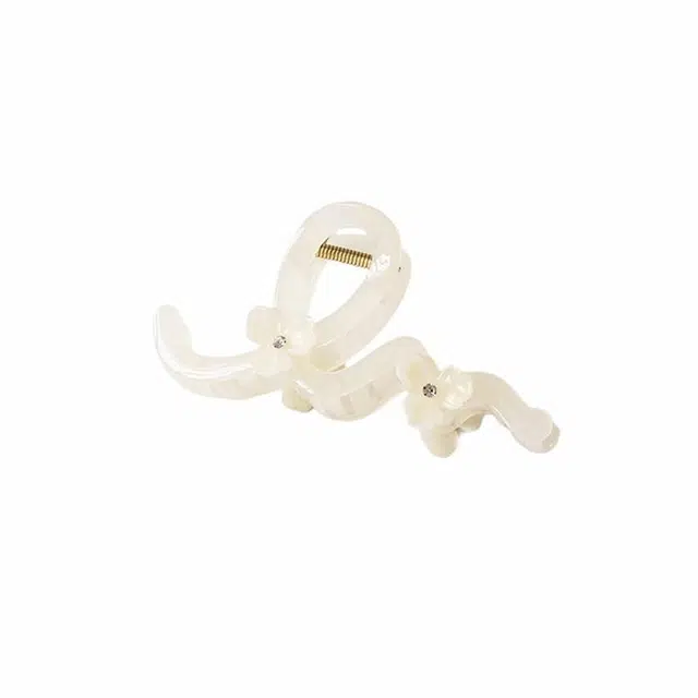 水中玉 高级感花朵抓夹大号后脑勺鲨鱼夹子头饰发量多发卡 亚克力 发夹 女款