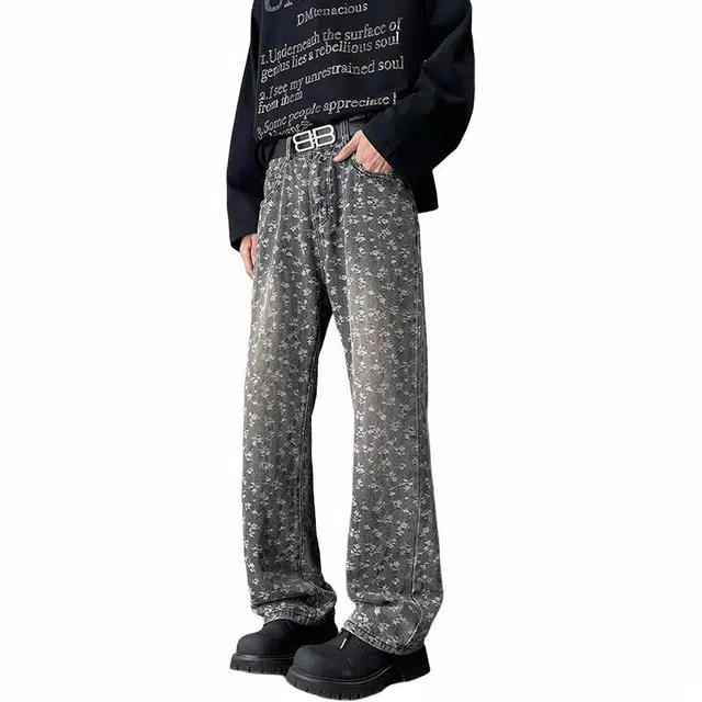 沃马 美式高街水洗做旧高级感提花时尚百搭舒适亲肤透气学院风流行弯刀牛仔裤 男女同款