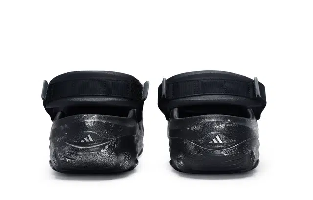 adidas MAXXCLOG 811