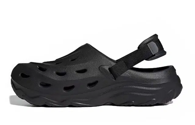 adidas MAXXCLOG 811