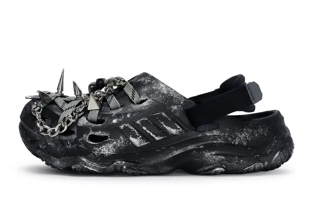 adidas MAXXCLOG 811