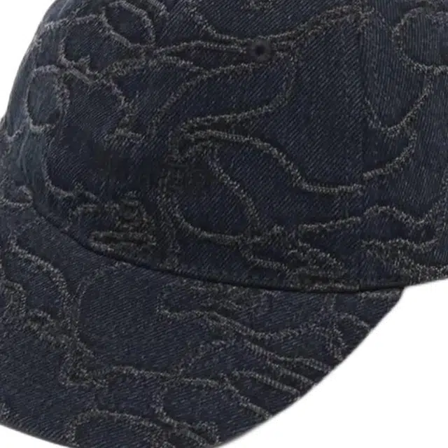 A BATHING APE -