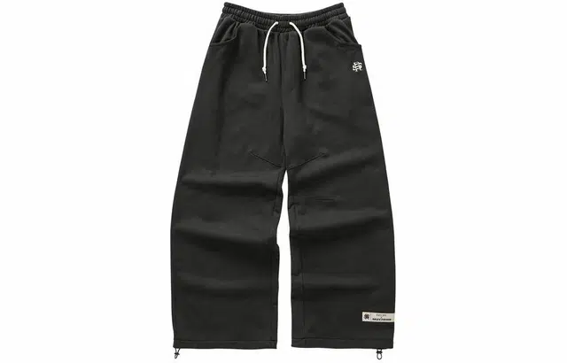 Skechers x Romantic Crown Logo