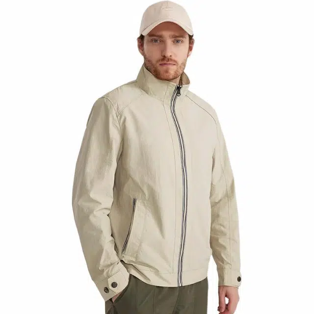 CAMEL ACTIVE