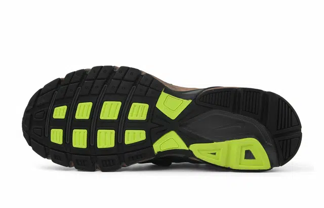 Nike Initiator