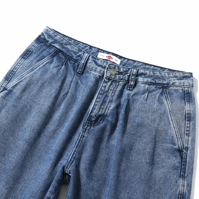 Lee Cooper