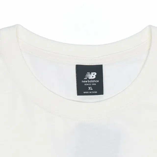 New Balance Logo T