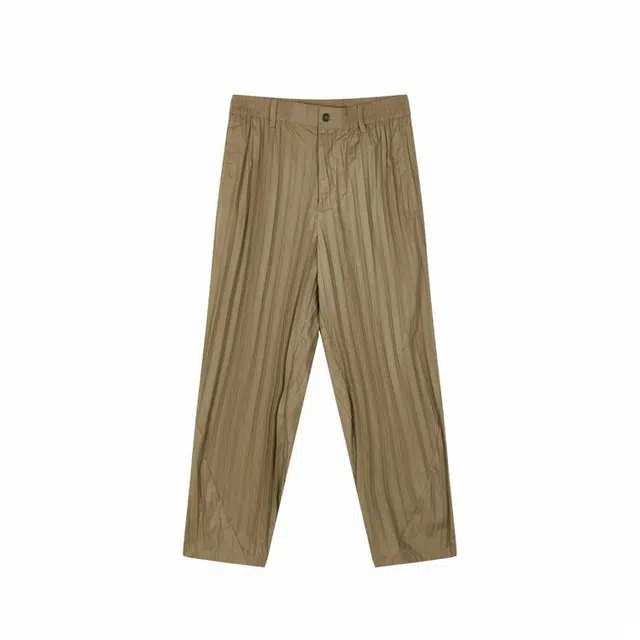 速写 直筒薄款褶皱设计个性舒适休闲裤 男款