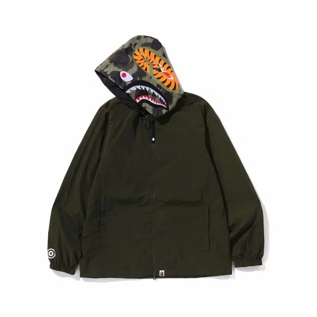 A BATHING APE